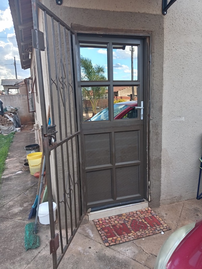 2 Bedroom Property for Sale in Ga-Rankuwa Unit 24 Gauteng