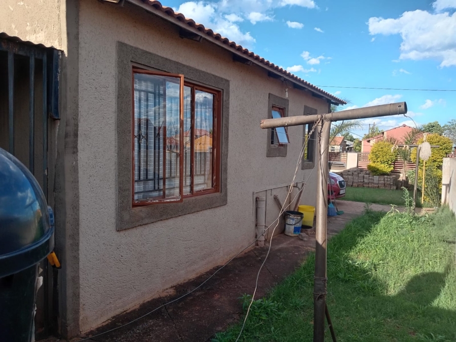 2 Bedroom Property for Sale in Ga-Rankuwa Unit 24 Gauteng