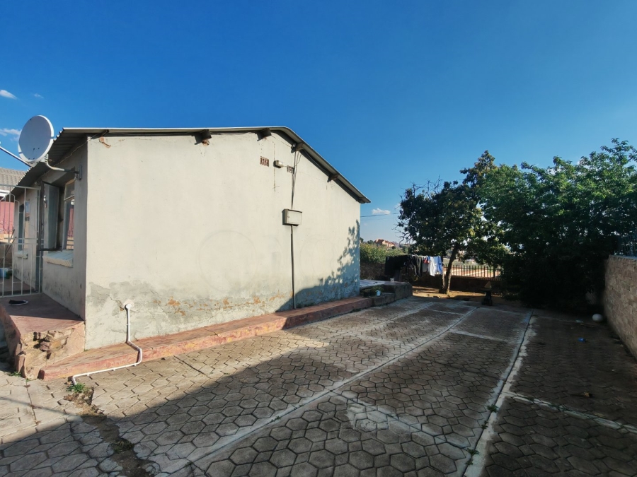 2 Bedroom Property for Sale in Soshanguve F Gauteng