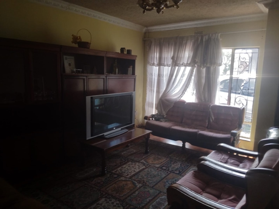 3 Bedroom Property for Sale in Diepkloof Gauteng