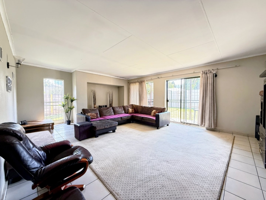 4 Bedroom Property for Sale in Rietfontein Gauteng