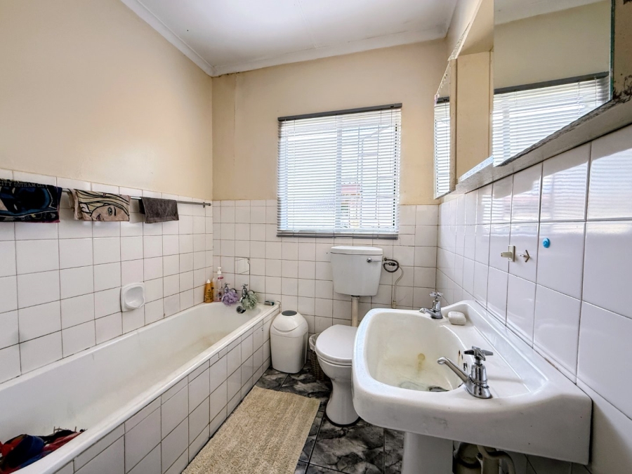 4 Bedroom Property for Sale in Rietfontein Gauteng