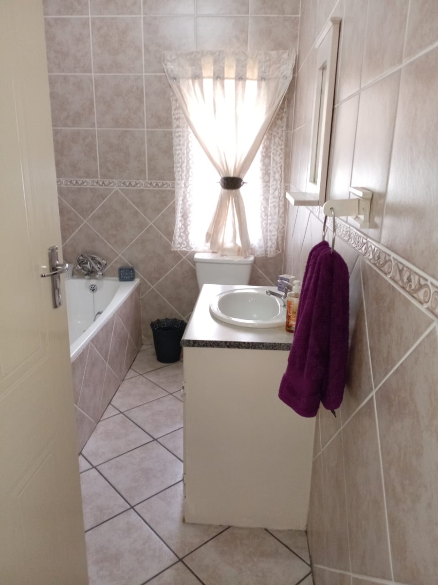 2 Bedroom Property for Sale in Vanderbijlpark SE 2 Gauteng
