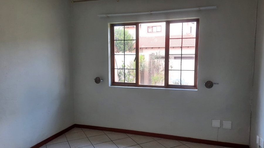 2 Bedroom Property for Sale in Carlswald Gauteng