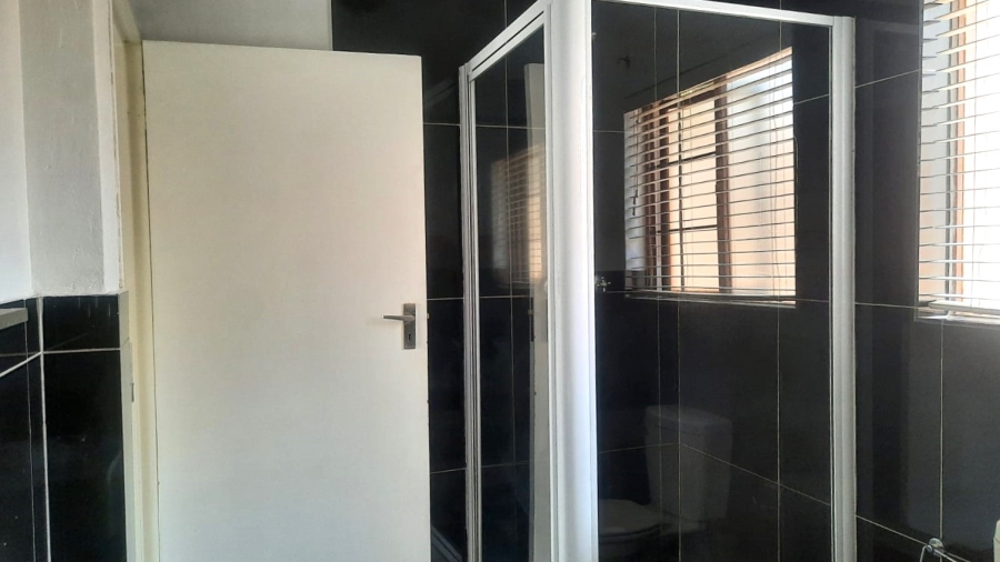 2 Bedroom Property for Sale in Carlswald Gauteng