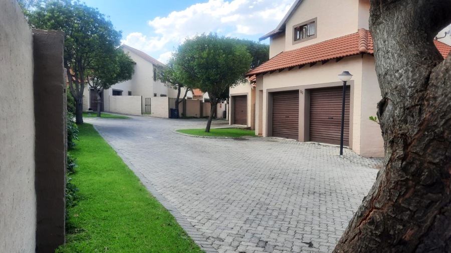 2 Bedroom Property for Sale in Carlswald Gauteng
