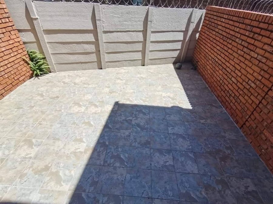 2 Bedroom Property for Sale in Rynfield Gauteng