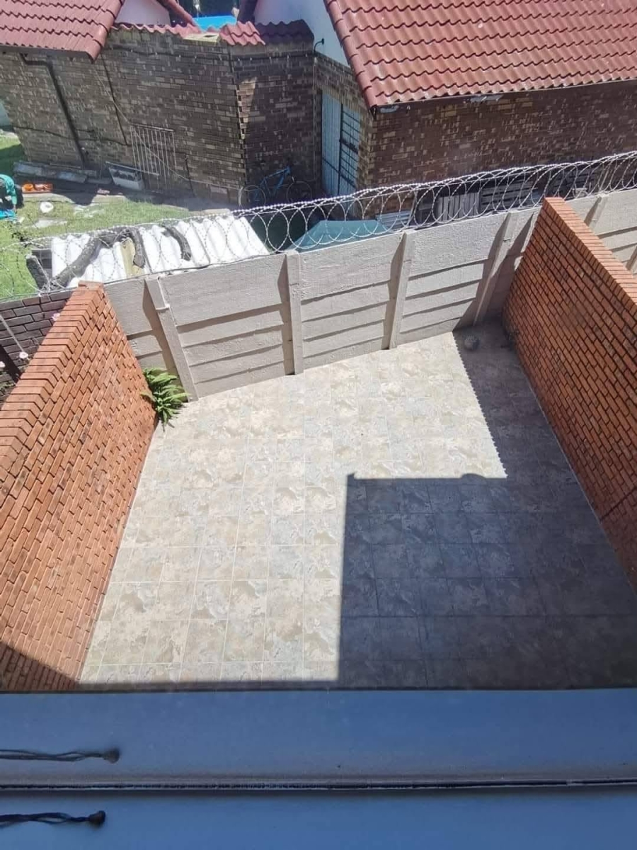 2 Bedroom Property for Sale in Rynfield Gauteng