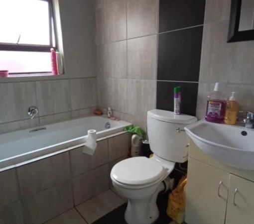  Bedroom Property for Sale in Pretoria North Gauteng