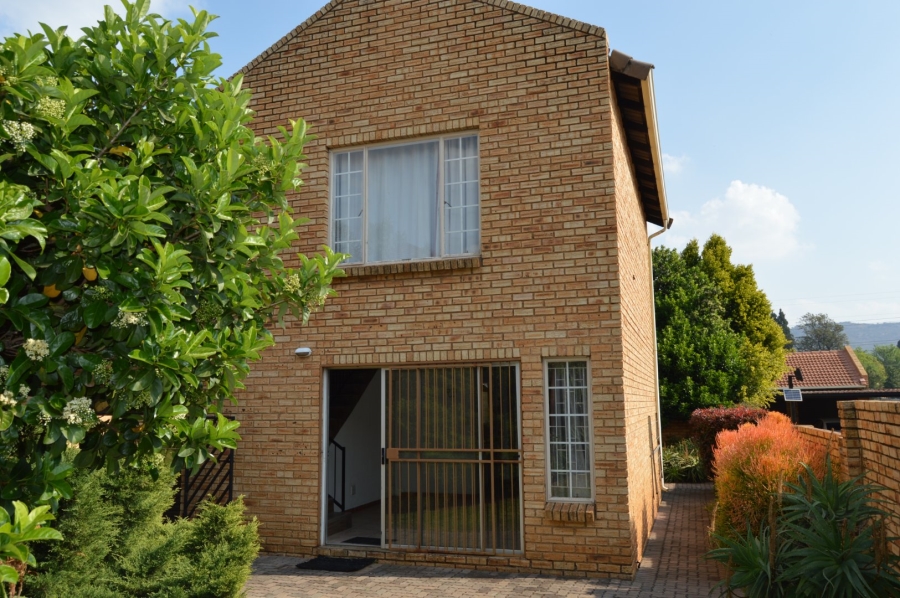 2 Bedroom Property for Sale in Strubensvallei Gauteng