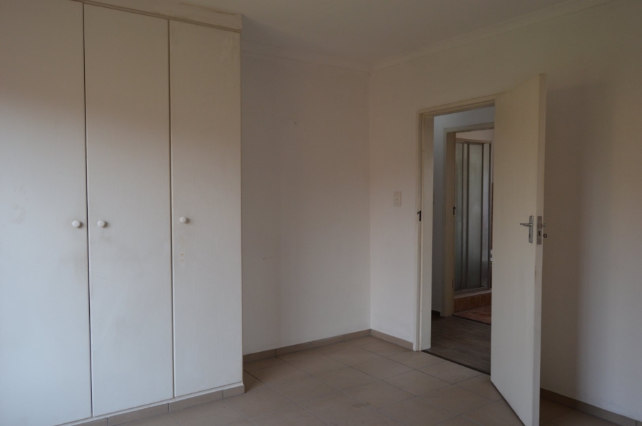 2 Bedroom Property for Sale in Strubensvallei Gauteng