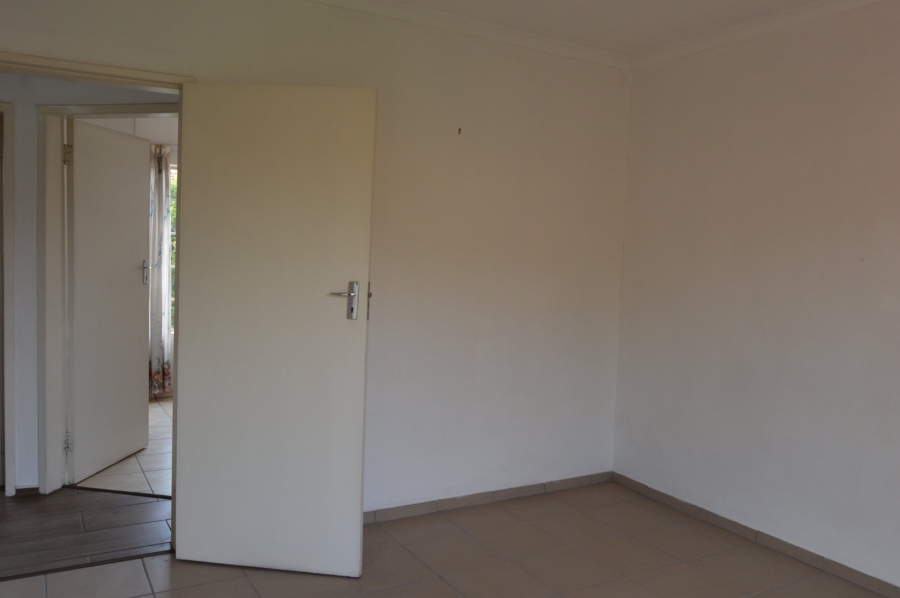 2 Bedroom Property for Sale in Strubensvallei Gauteng
