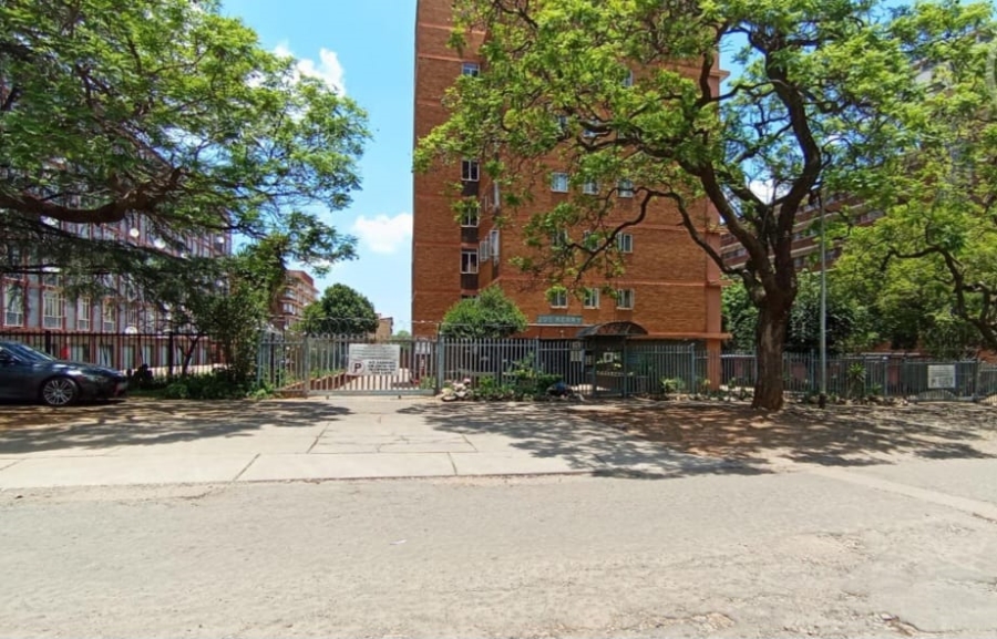 2 Bedroom Property for Sale in Muckleneuk Gauteng