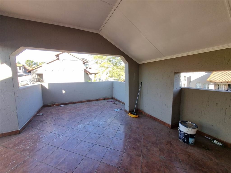 To Let 2 Bedroom Property for Rent in Noordwyk Gauteng