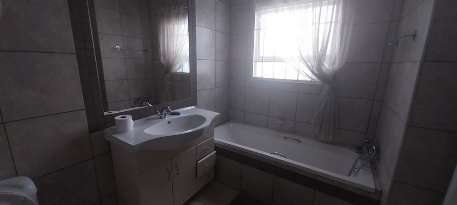 To Let 1 Bedroom Property for Rent in Highway Gardens Gauteng