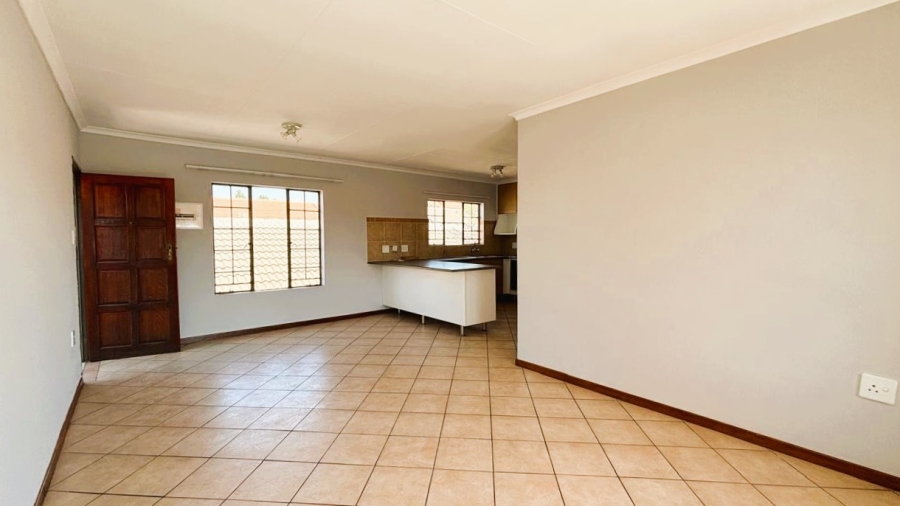 To Let 2 Bedroom Property for Rent in Eco Park Gauteng