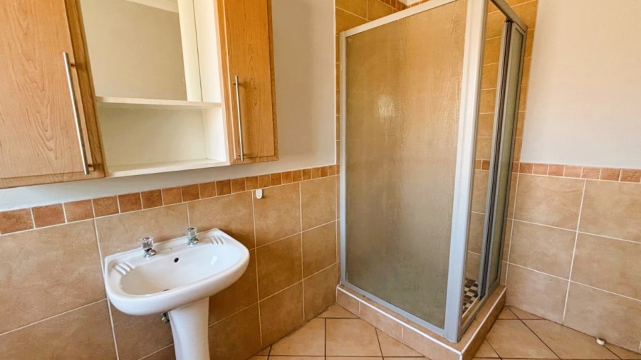 To Let 2 Bedroom Property for Rent in Eco Park Gauteng