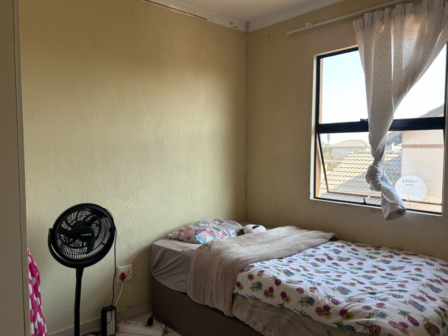 To Let 3 Bedroom Property for Rent in Blue Hills Gauteng