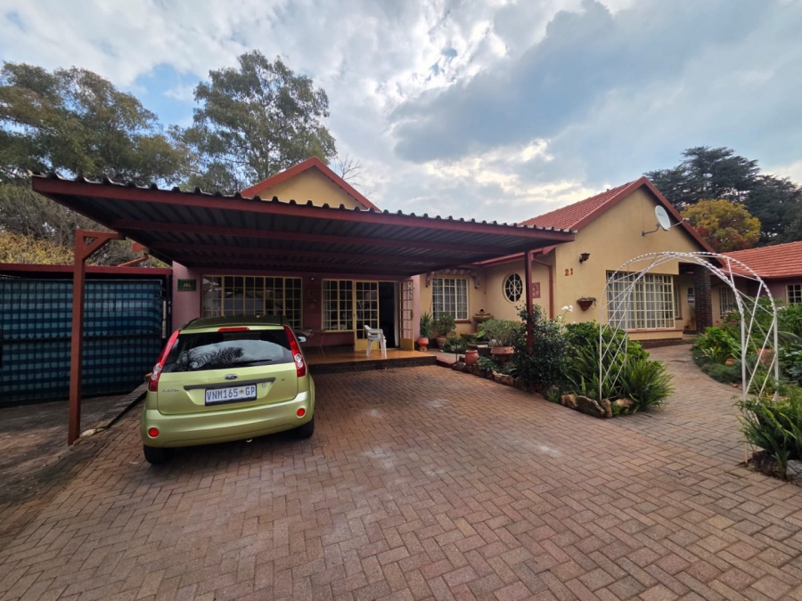 3 Bedroom Property for Sale in Clubview Gauteng