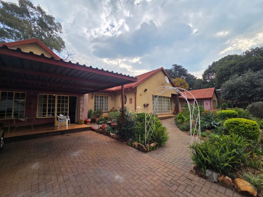 3 Bedroom Property for Sale in Clubview Gauteng