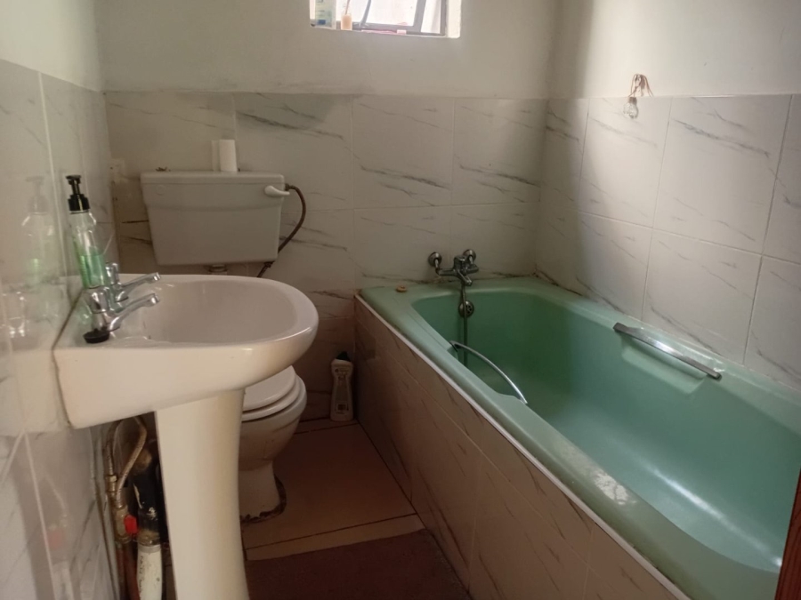 4 Bedroom Property for Sale in Eersterust Gauteng