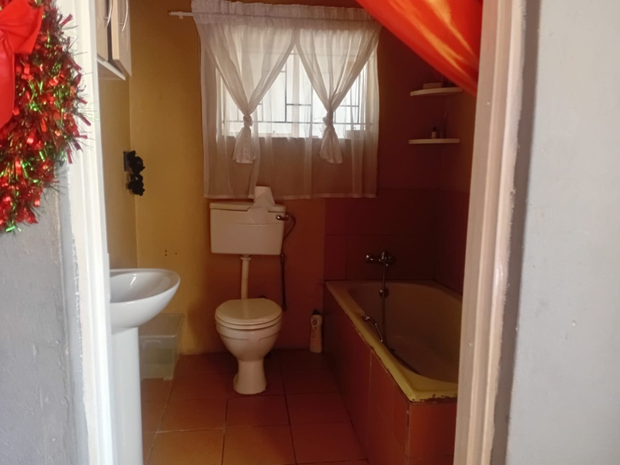 4 Bedroom Property for Sale in Eersterust Gauteng