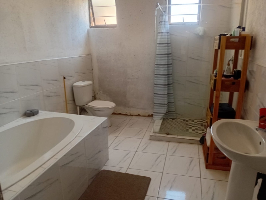 4 Bedroom Property for Sale in Eersterust Gauteng