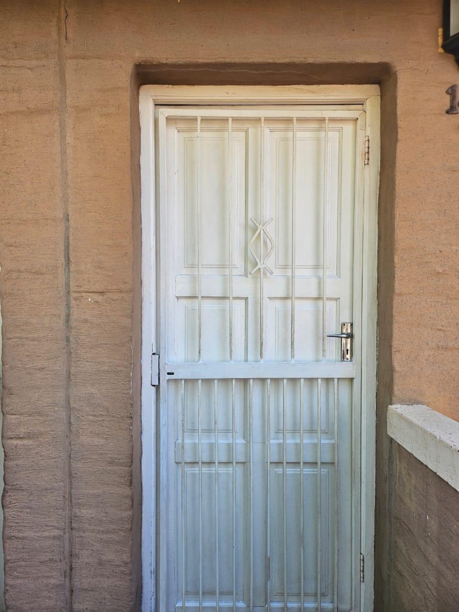 2 Bedroom Property for Sale in Georginia Gauteng