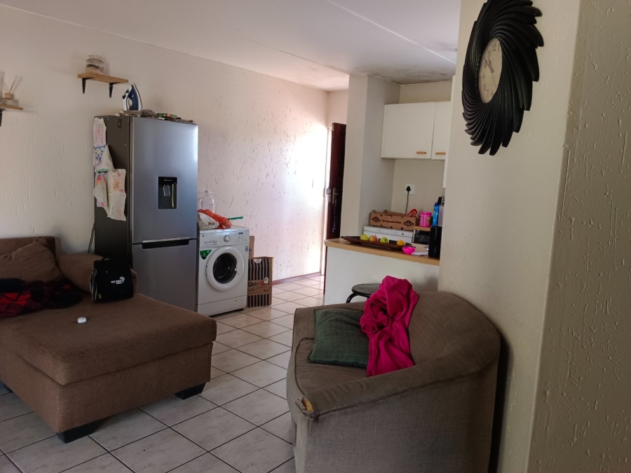 2 Bedroom Property for Sale in Bromhof Gauteng