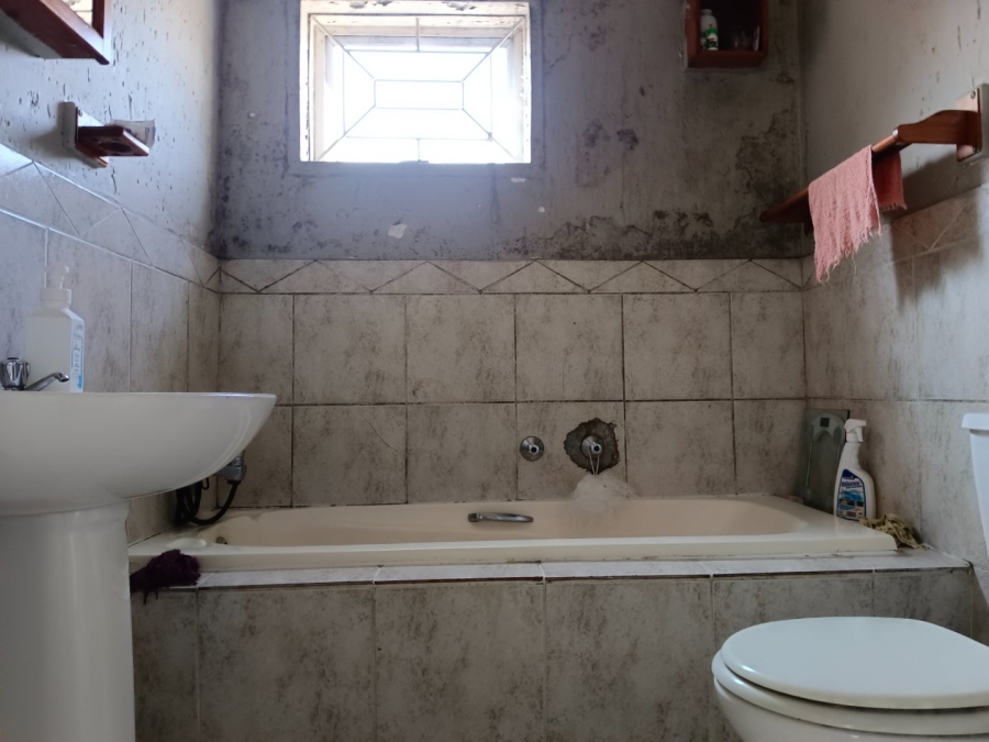 2 Bedroom Property for Sale in Bromhof Gauteng