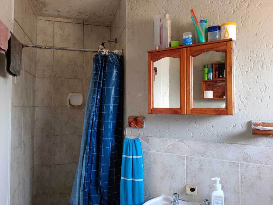 2 Bedroom Property for Sale in Bromhof Gauteng