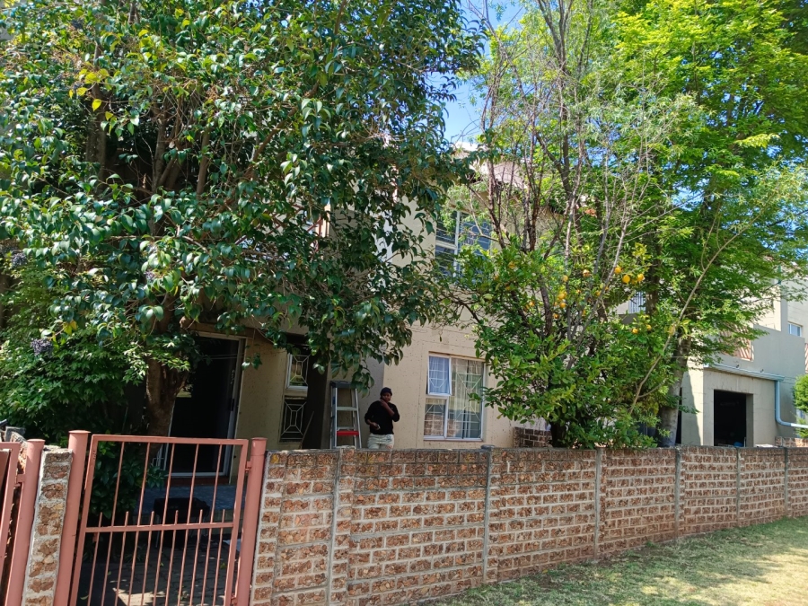 2 Bedroom Property for Sale in Bromhof Gauteng