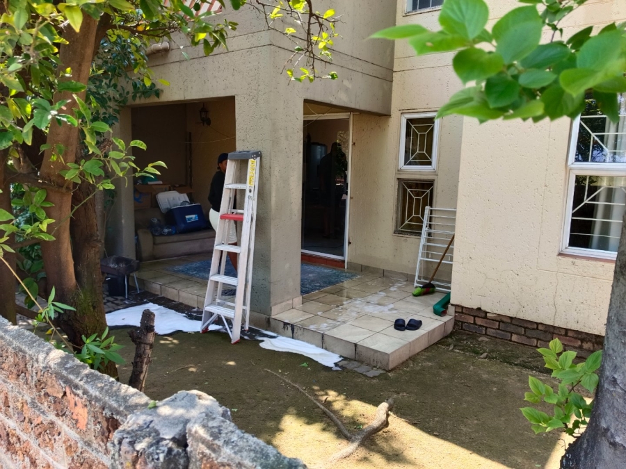 2 Bedroom Property for Sale in Bromhof Gauteng
