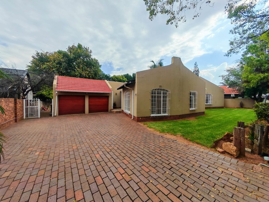 3 Bedroom Property for Sale in Sunward Park Gauteng