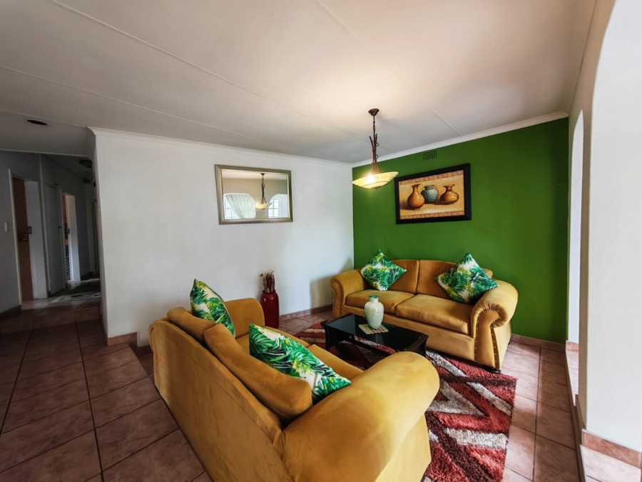 3 Bedroom Property for Sale in Sunward Park Gauteng