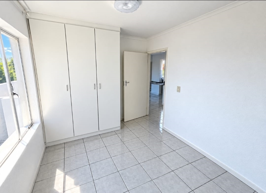 2 Bedroom Property for Sale in Glen Marais Gauteng