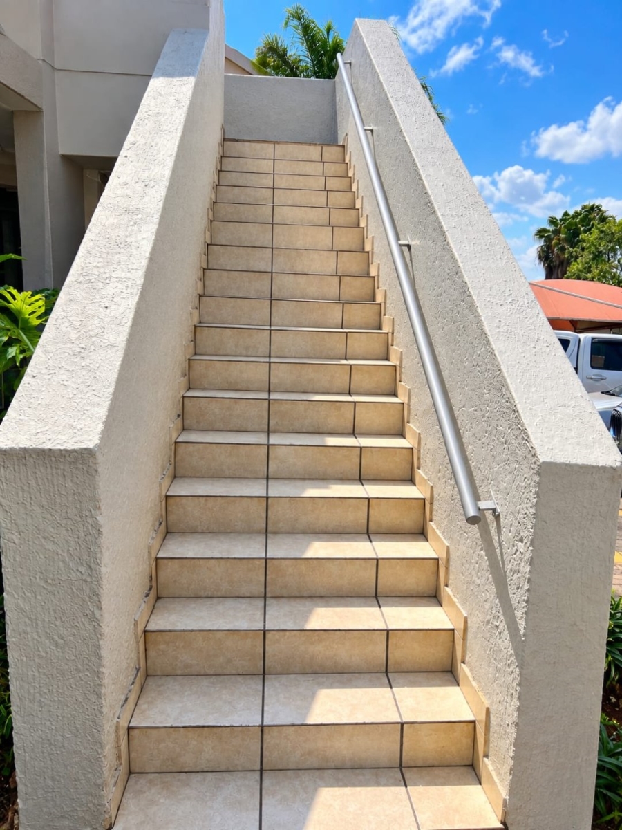 2 Bedroom Property for Sale in Glen Marais Gauteng