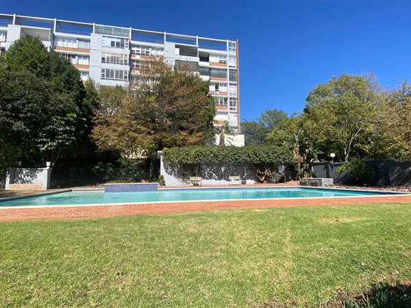 To Let 2 Bedroom Property for Rent in Benmore Gardens Gauteng