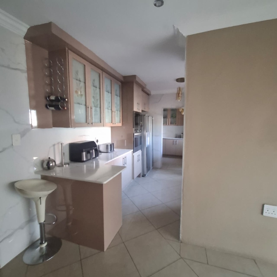  Bedroom Property for Sale in Pretoria North Gauteng