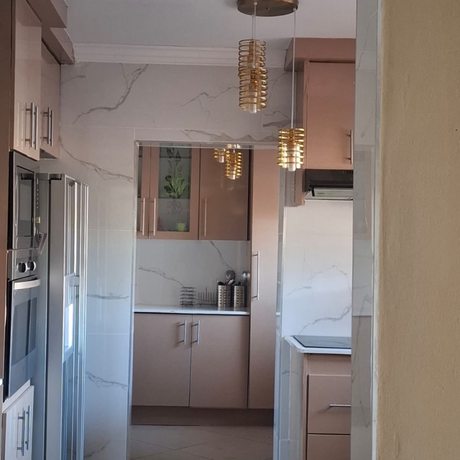  Bedroom Property for Sale in Pretoria North Gauteng