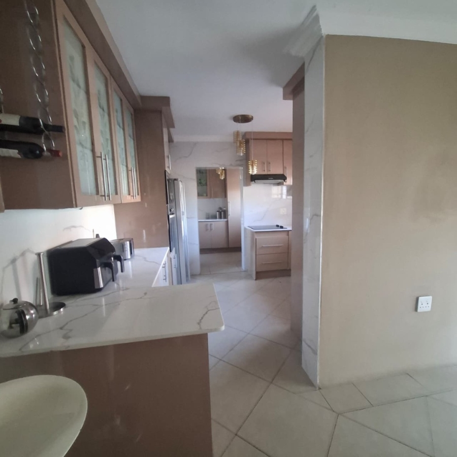  Bedroom Property for Sale in Pretoria North Gauteng