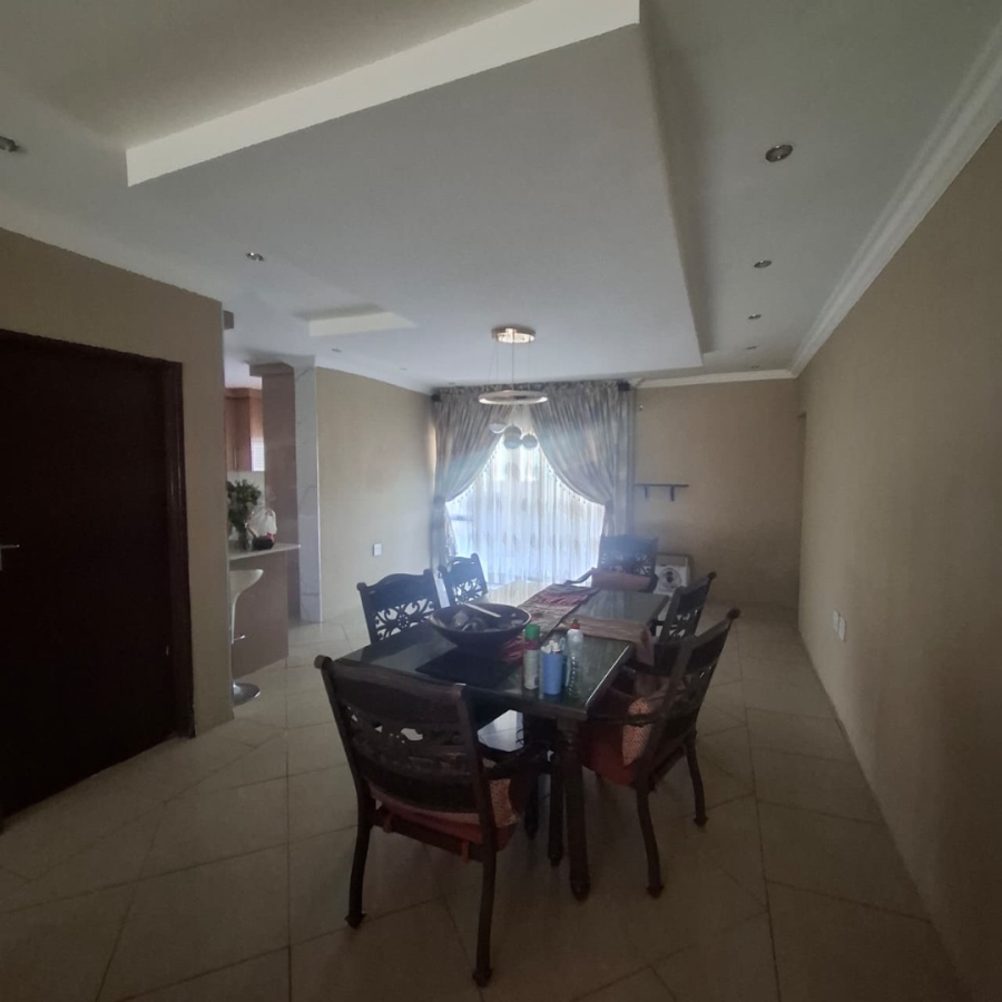  Bedroom Property for Sale in Pretoria North Gauteng