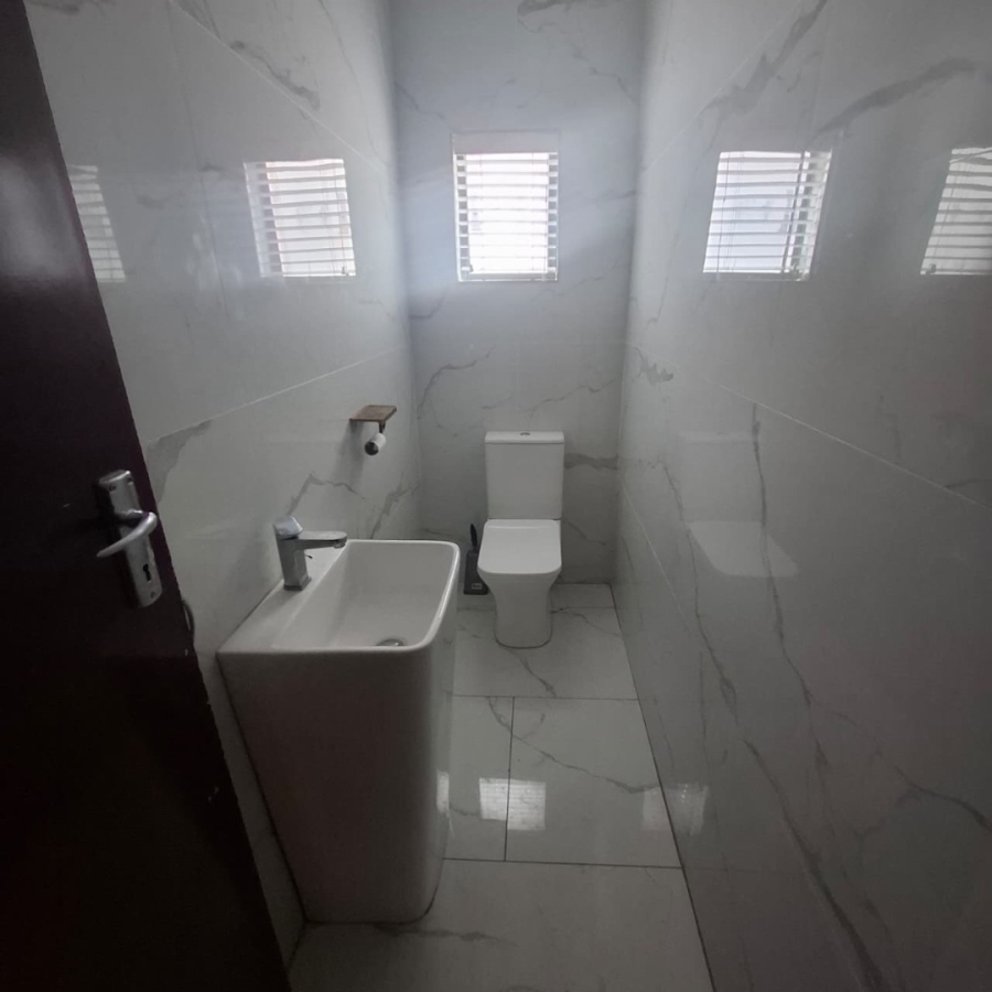 Bedroom Property for Sale in Pretoria North Gauteng