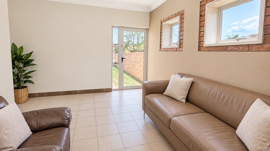 6 Bedroom Property for Sale in Amberfield Crest Estate Gauteng