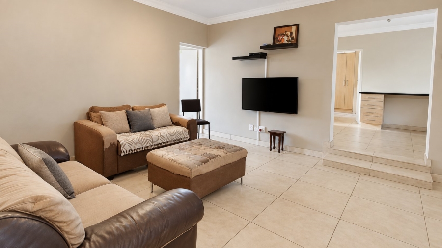 6 Bedroom Property for Sale in Amberfield Crest Estate Gauteng