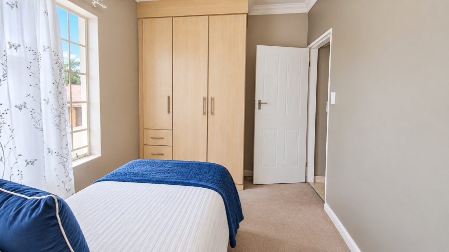 6 Bedroom Property for Sale in Amberfield Crest Estate Gauteng