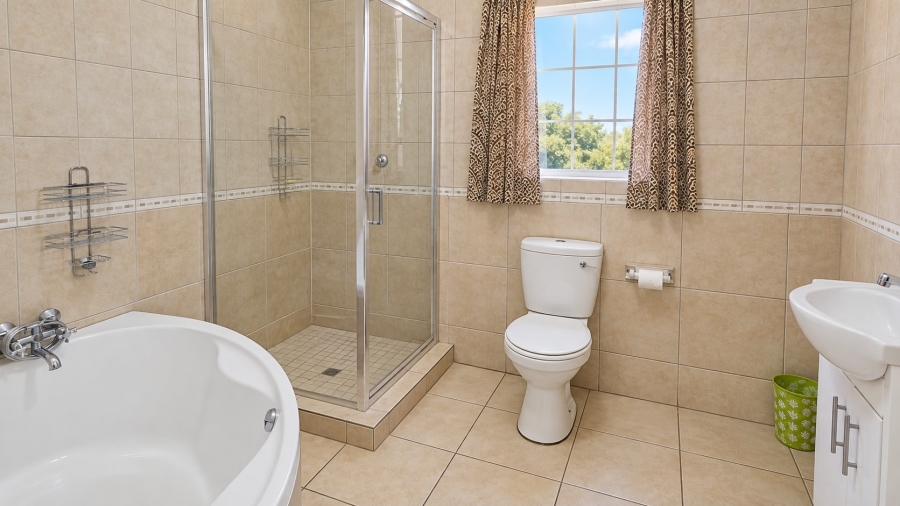 6 Bedroom Property for Sale in Amberfield Crest Estate Gauteng