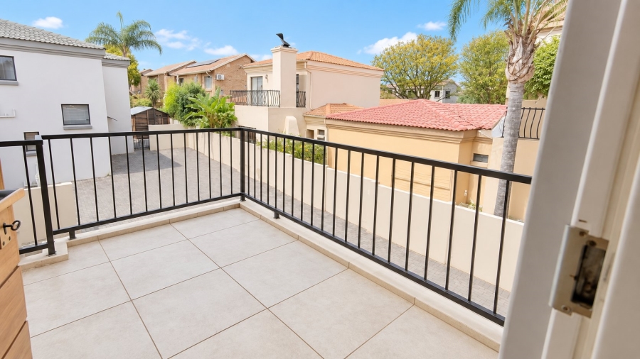 6 Bedroom Property for Sale in Amberfield Crest Estate Gauteng