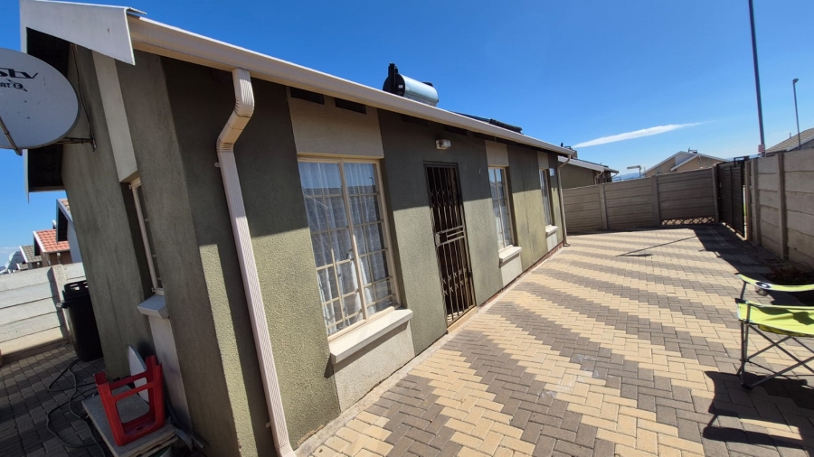 3 Bedroom Property for Sale in Sky City Gauteng