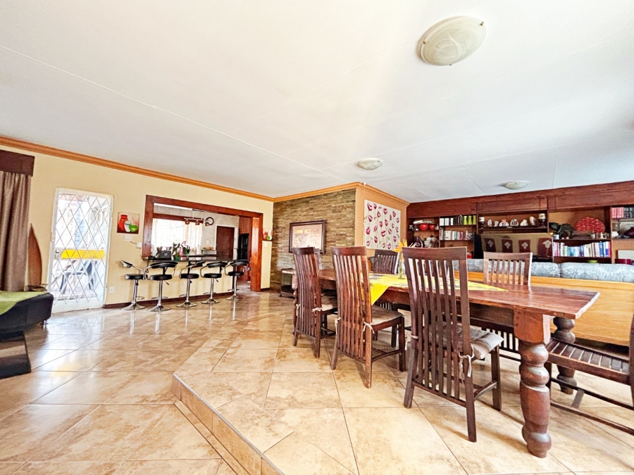 4 Bedroom Property for Sale in Eldoraigne Gauteng